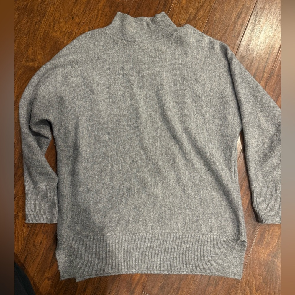 Magaschoni Women's Gray Turtleneck Sweater